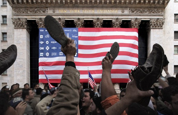 Nueva York se indigna frente a Wall Street