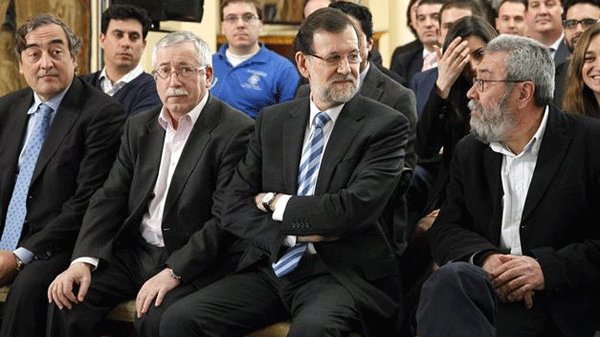 Rajoy y sus cien medidas contra el paro juvenil